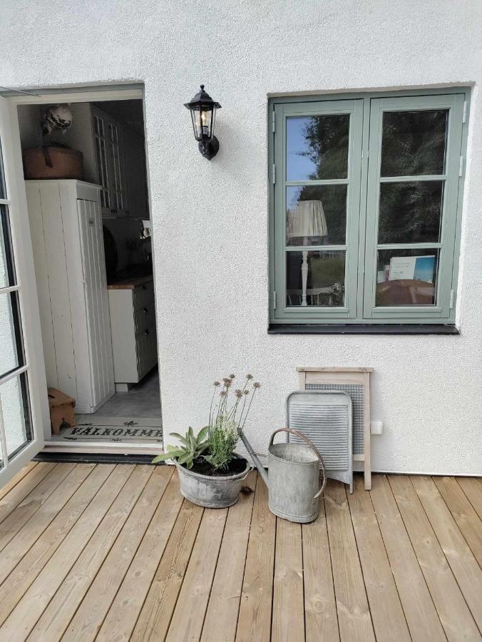 Feriehus Mysigt Hus I Liten By Naera Havet