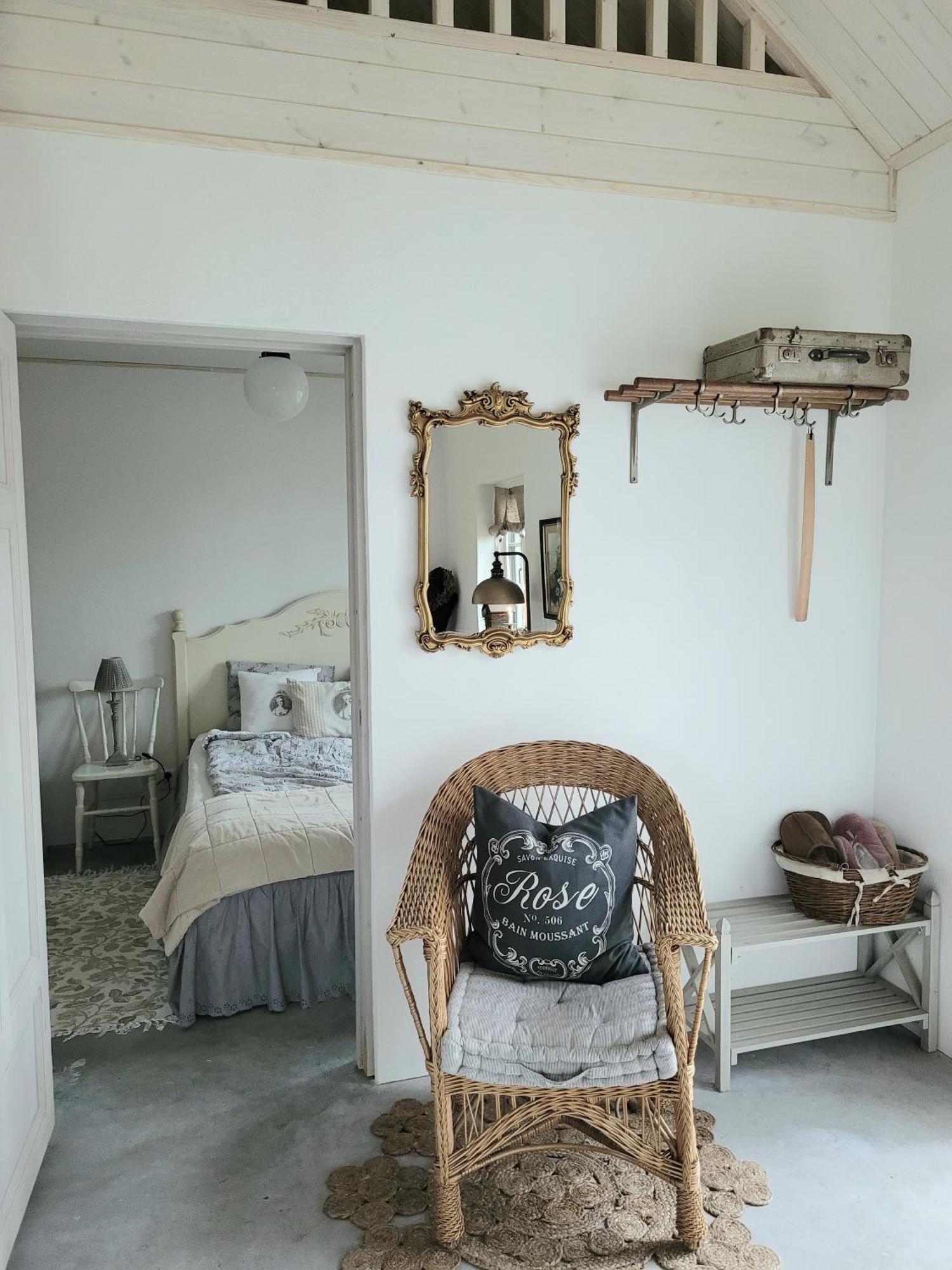 Mysigt Hus I Liten By Naera Havet Feriehus *